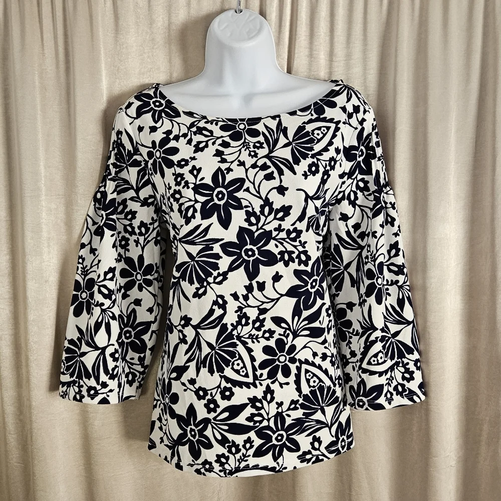 NWOT Talbots white & navy blue pin tuck shoulder blouse top Womens Medium - Picture 5 of 8